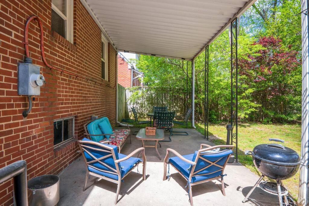 Private House + Yard Central Location To All Rva 里士满 外观 照片