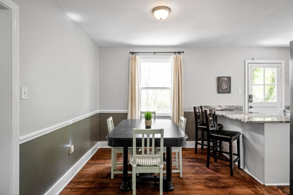 Private House + Yard Central Location To All Rva 里士满 外观 照片